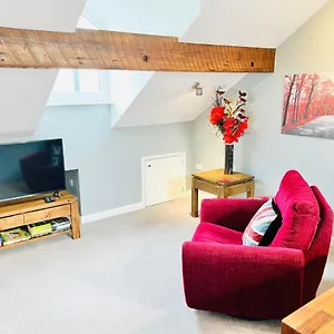 Burley Apartment