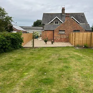 2 Main Street, Lissett Holiday home